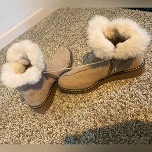 Cute Fur Boots.